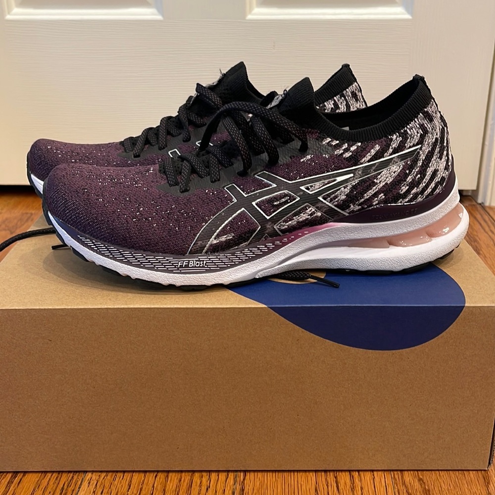 ASICS Gel-Kayano 28 MK, women’s running sneakers
